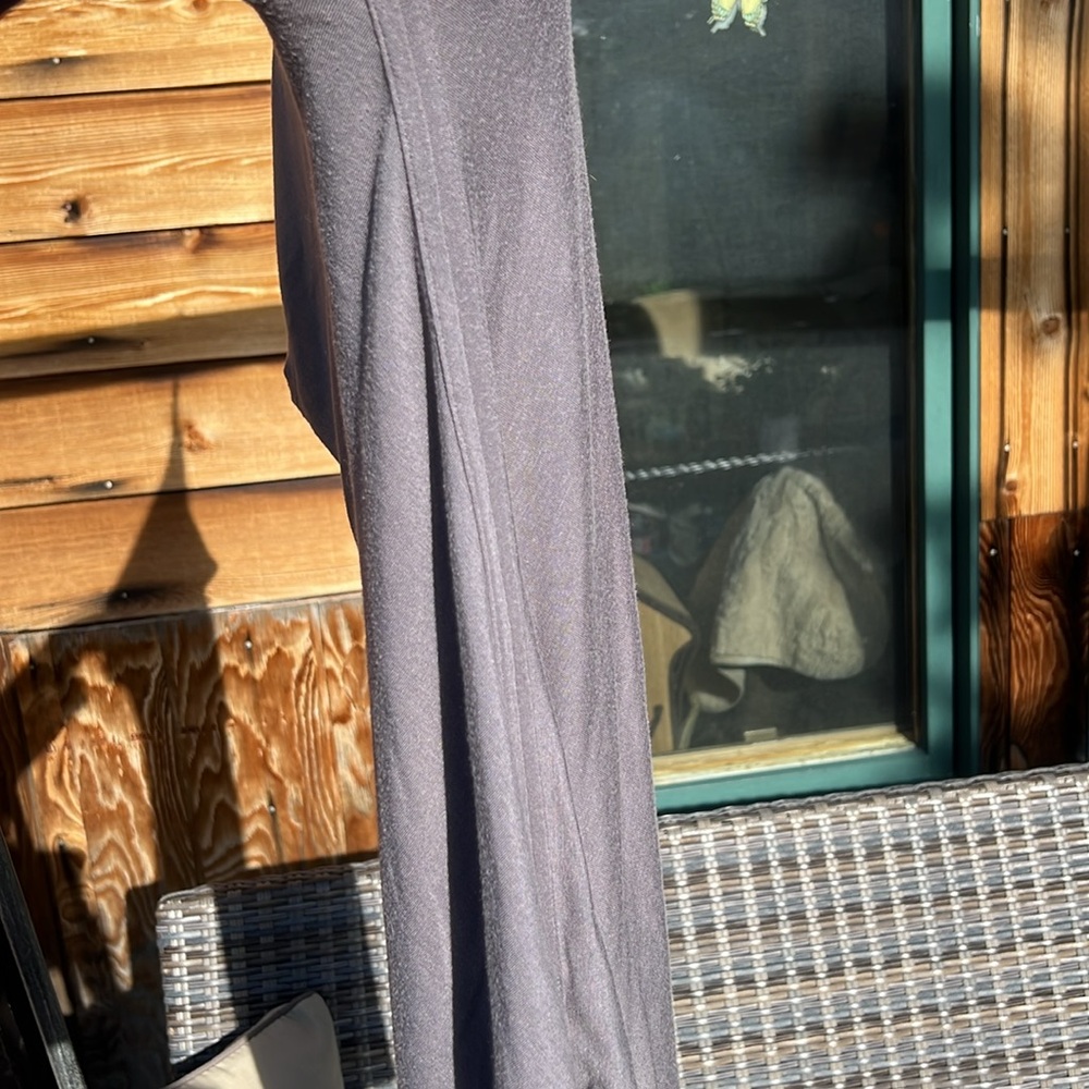Athleta Threadlite ASYM Relaxed Asymmetrical Short Sleeve Jersey T-Shirt Small - Picture 12 of 15